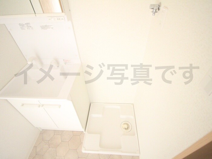 物件内観写真10　(洗濯機置場)