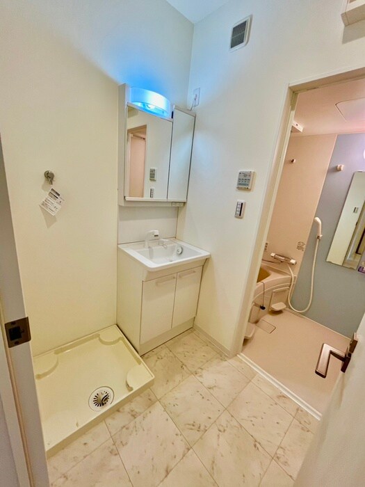 物件内観写真12　(洗面)