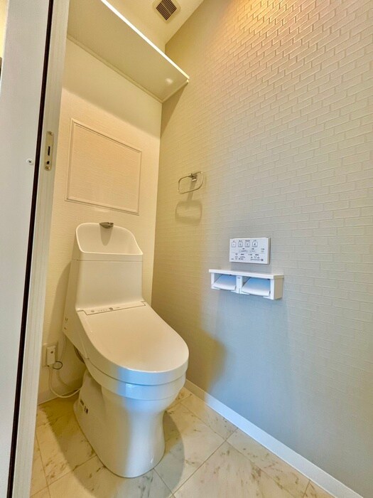 物件内観写真13　(トイレ)