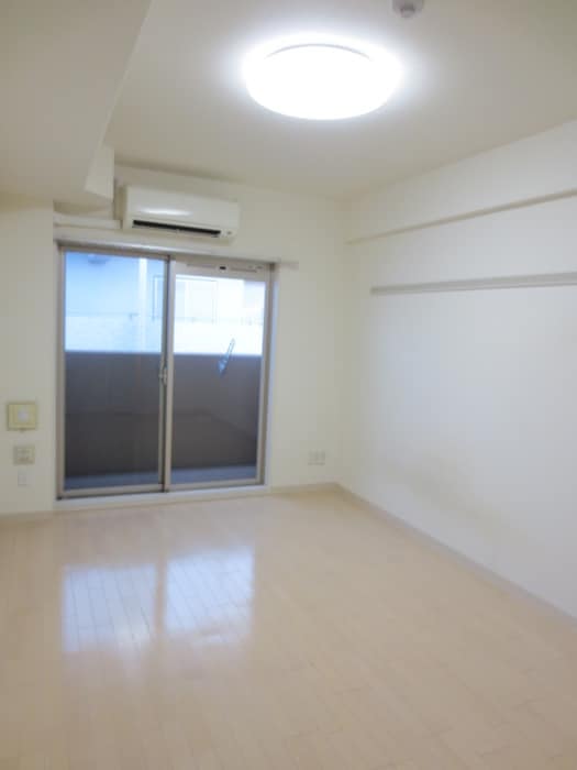 物件内観写真4　(居室)