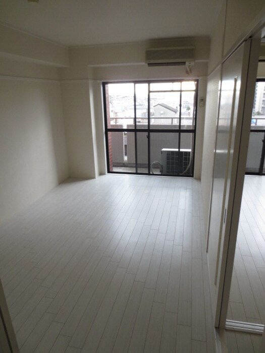 物件内観写真6　(居室)