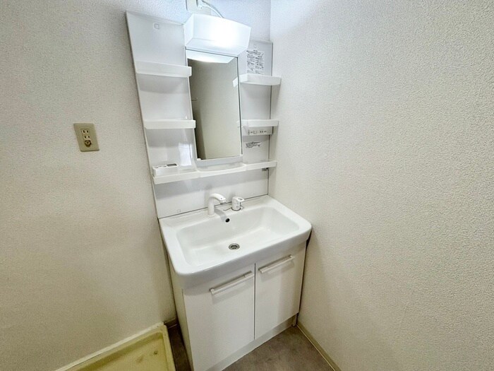 物件内観写真11　(洗面)