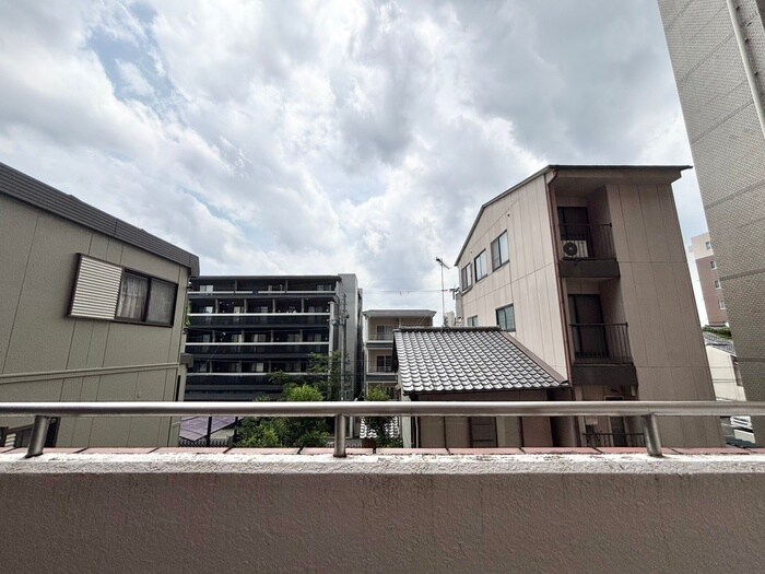 物件内観写真14　(室内からの展望)