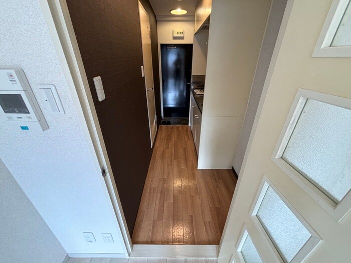 物件内観写真18　(玄関)