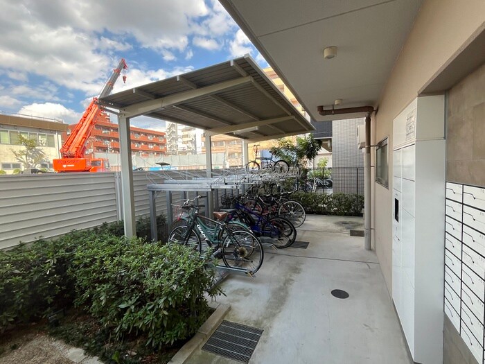 物件外観写真5　(駐輪場)