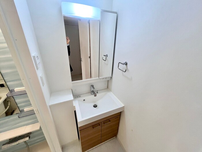 物件内観写真12　(洗面)