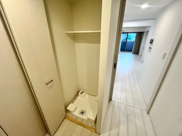 物件内観写真17　(洗濯機置場)