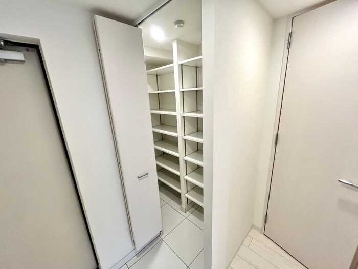 物件内観写真19　(靴箱)