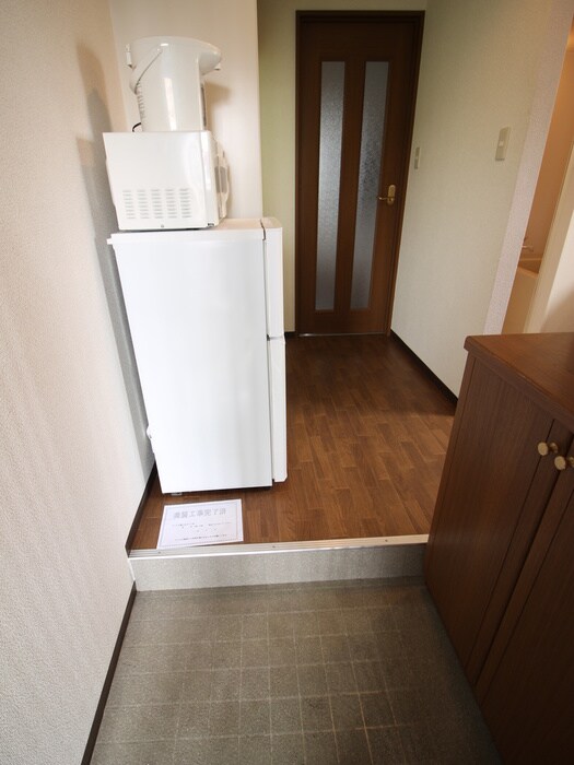 物件内観写真7　(玄関)