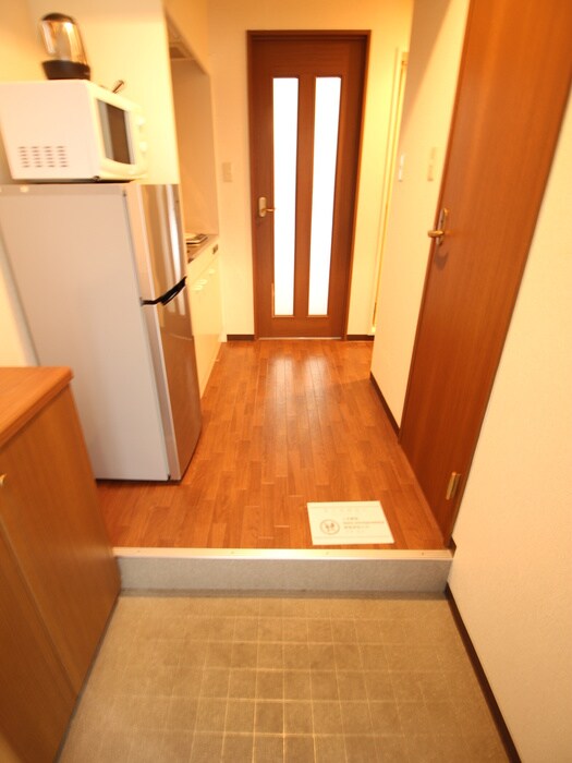 物件内観写真7　(玄関)