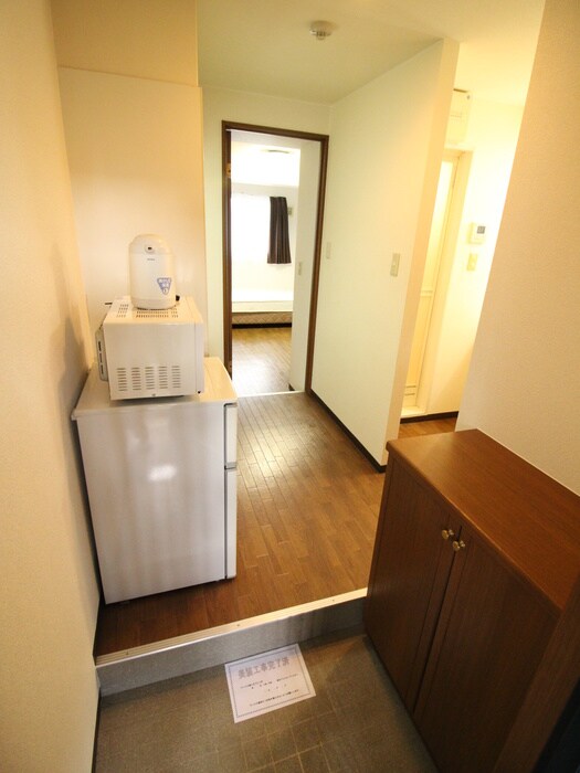 物件内観写真7　(玄関)