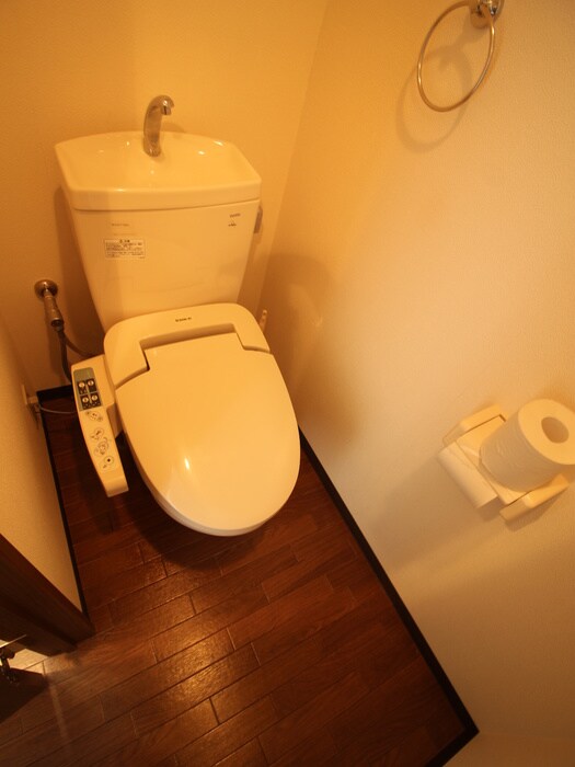 物件内観写真9　(トイレ)