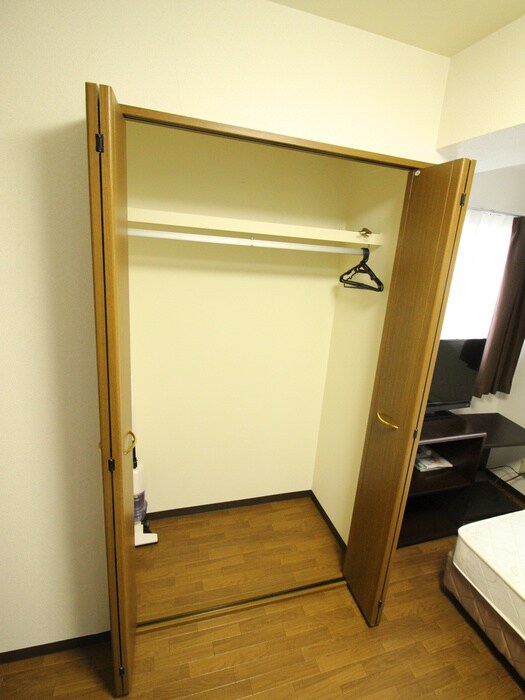 物件内観写真16　(収納)