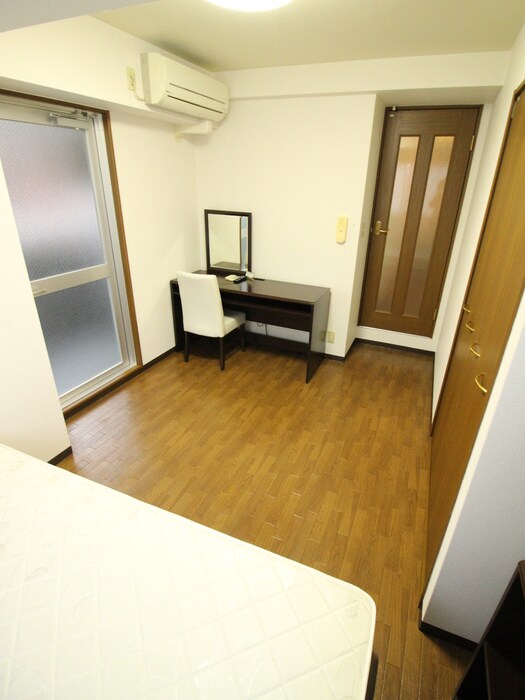 物件内観写真18　(居室)