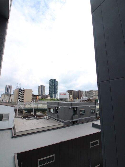 物件内観写真22　(室内からの展望)