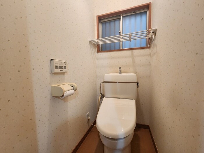 物件内観写真11　(トイレ)