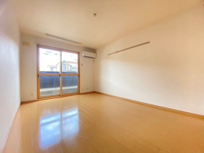 物件内観写真11　(居室)