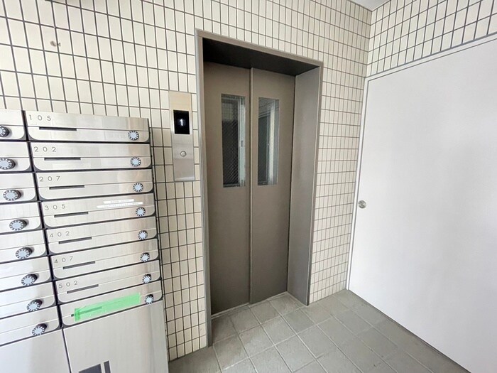 物件外観写真4　(建物設備)