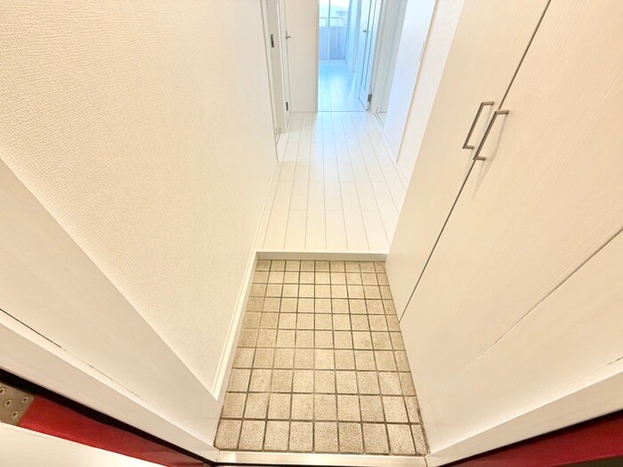 物件内観写真17　(玄関)
