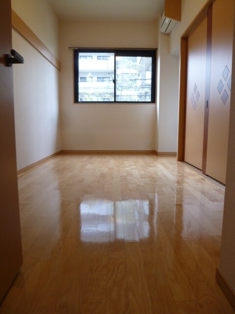 物件内観写真10　(居室)