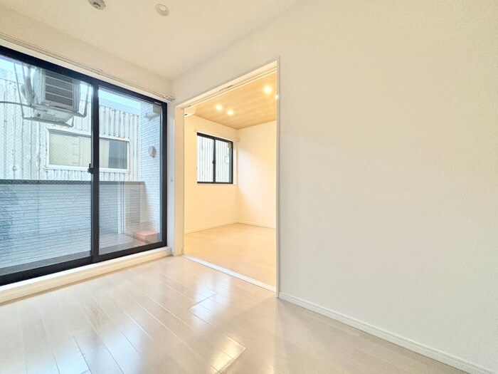 物件内観写真10　(居室)