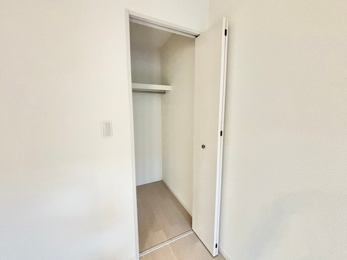 物件内観写真12　(収納)