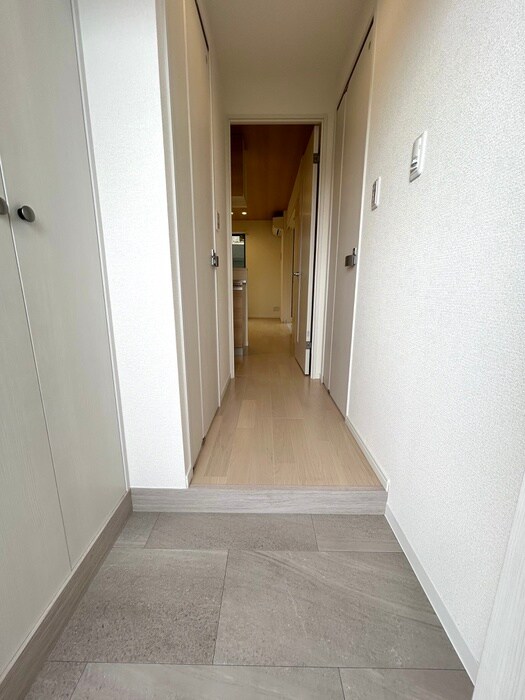 物件内観写真17　(玄関)