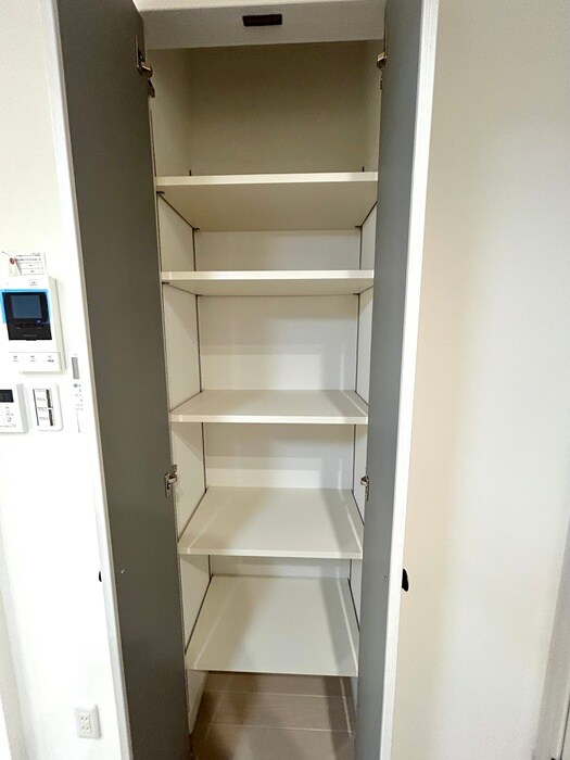 物件内観写真18　(収納)