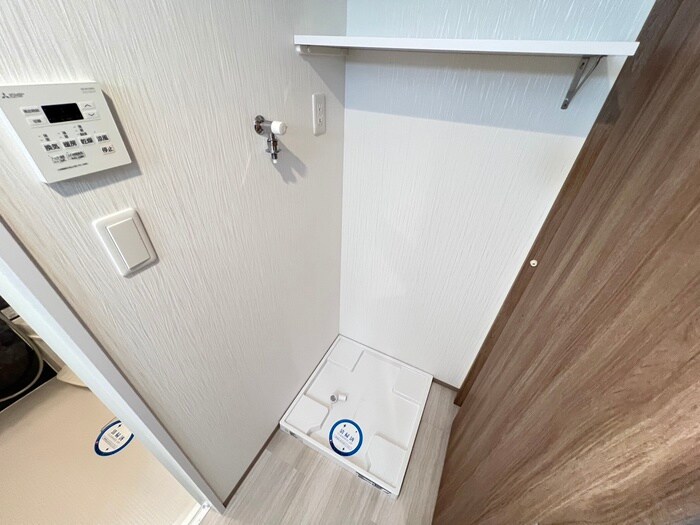 物件内観写真11　(洗濯機置場)