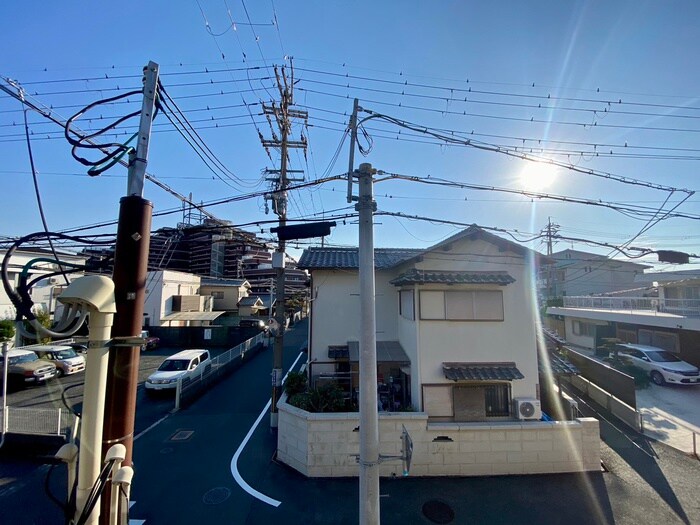 物件内観写真22　(室内からの展望)