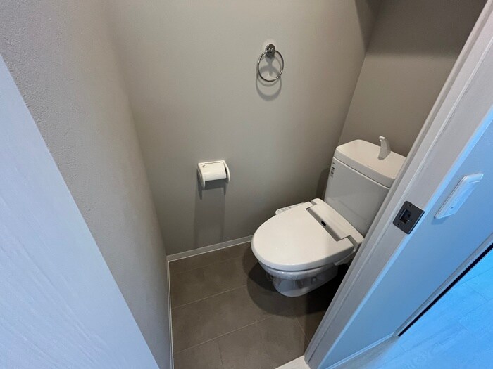 物件内観写真15　(トイレ)