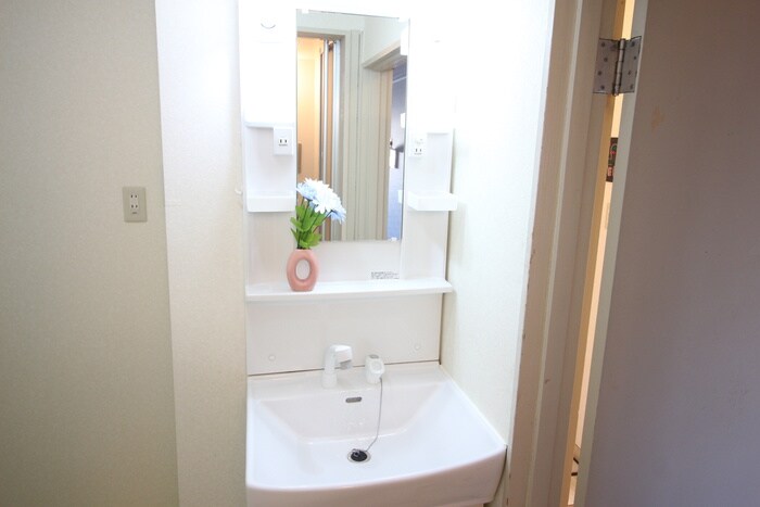 物件内観写真11　(洗面)