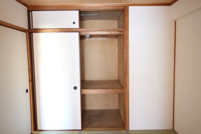 物件内観写真13　(収納)