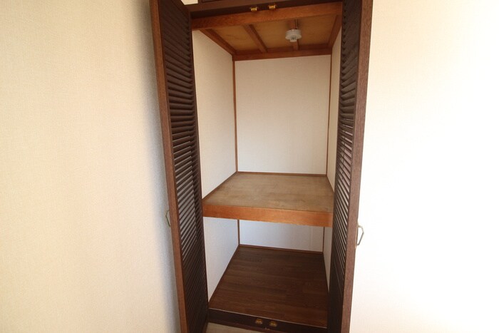 物件内観写真14　(収納)