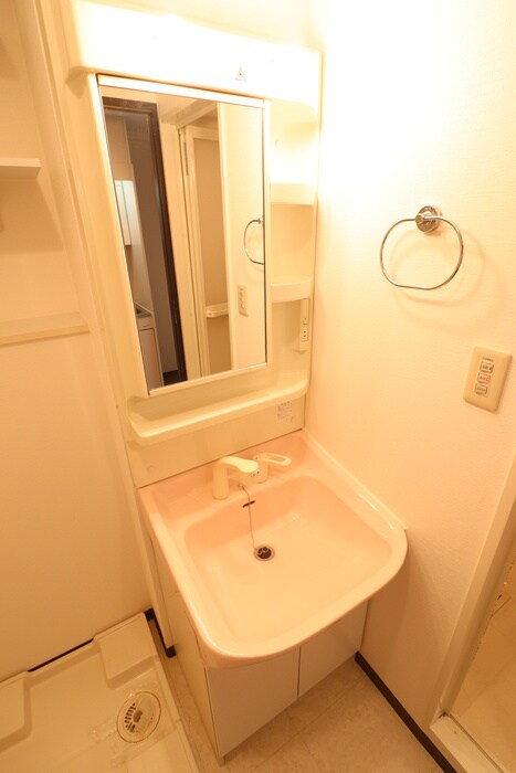 物件内観写真11　(洗面)