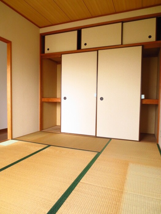 物件内観写真9　(居室)