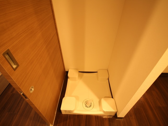 物件内観写真10　(洗濯機置場)