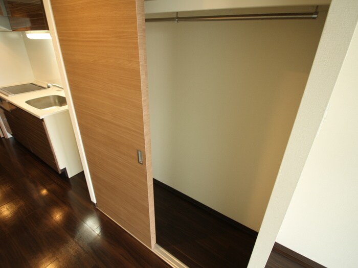 物件内観写真11　(収納)