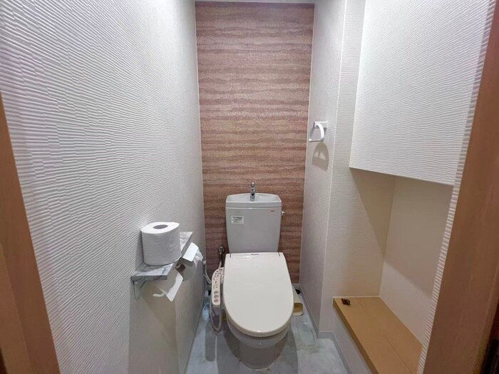 物件内観写真8　(トイレ)