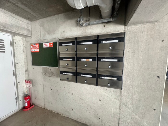 物件外観写真4　(建物設備)