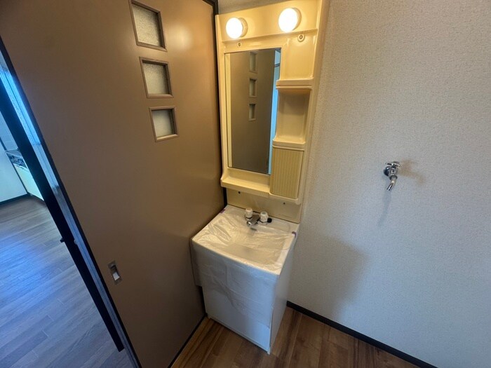 物件内観写真11　(洗面)