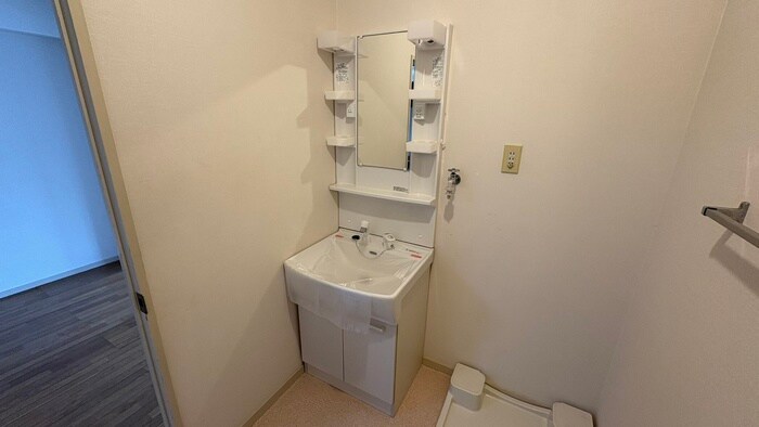 物件内観写真15　(洗面)