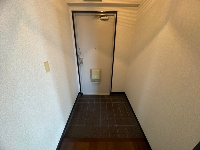 物件内観写真20　(玄関)