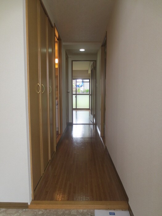 物件内観写真7　(廊下)