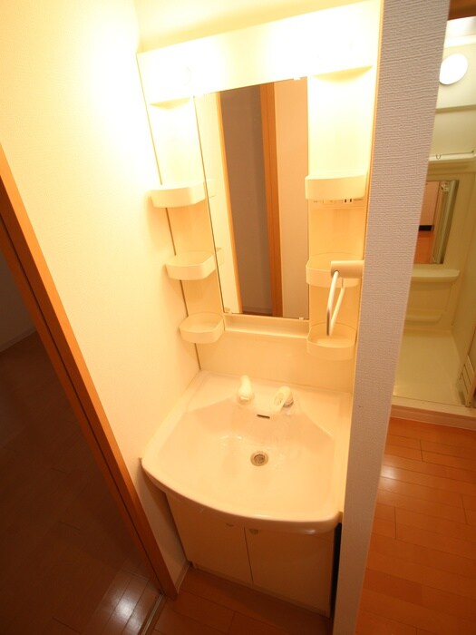 物件内観写真9　(洗面)