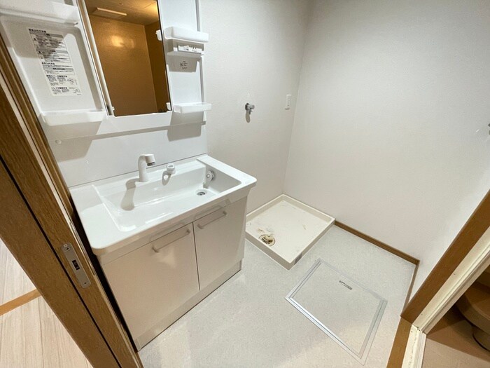 物件内観写真9　(洗面)