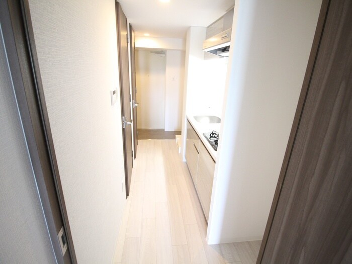 物件内観写真15　(廊下)