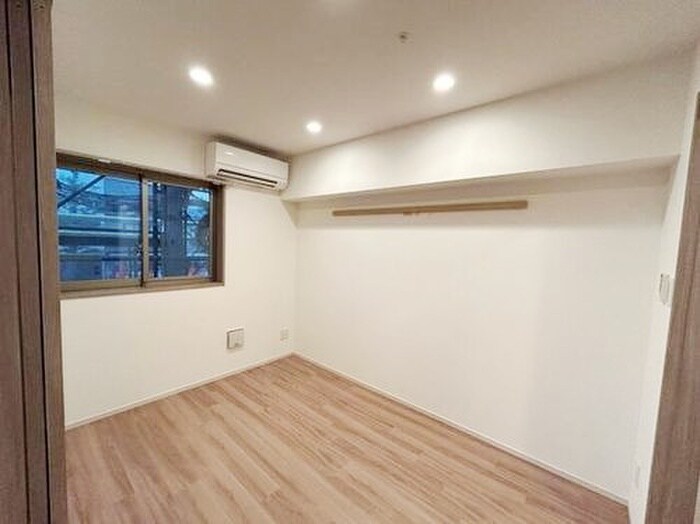 物件内観写真3　(居室)