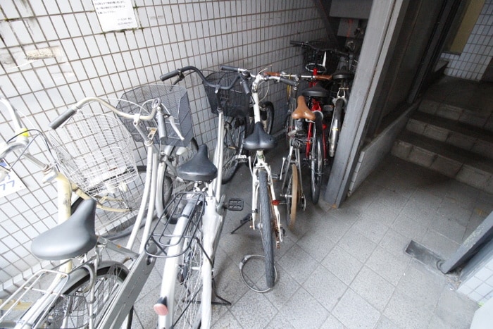 物件外観写真6　(駐輪場)