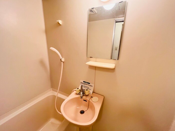 物件内観写真12　(洗面)